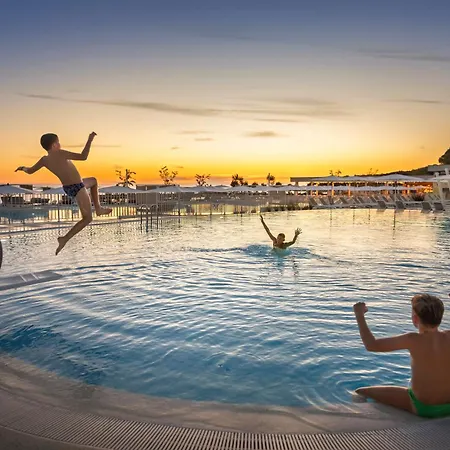 Maistra Amarin Pitches Camping 4*