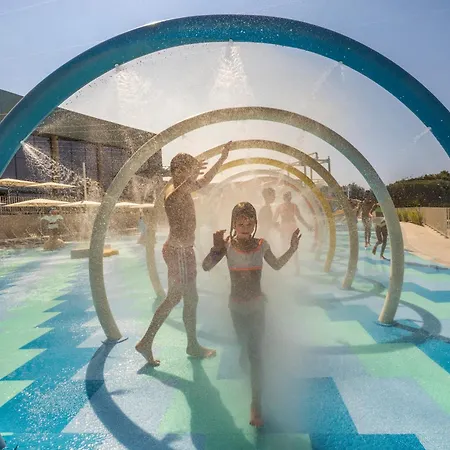 Camping Maistra Amarin Pitches 4*