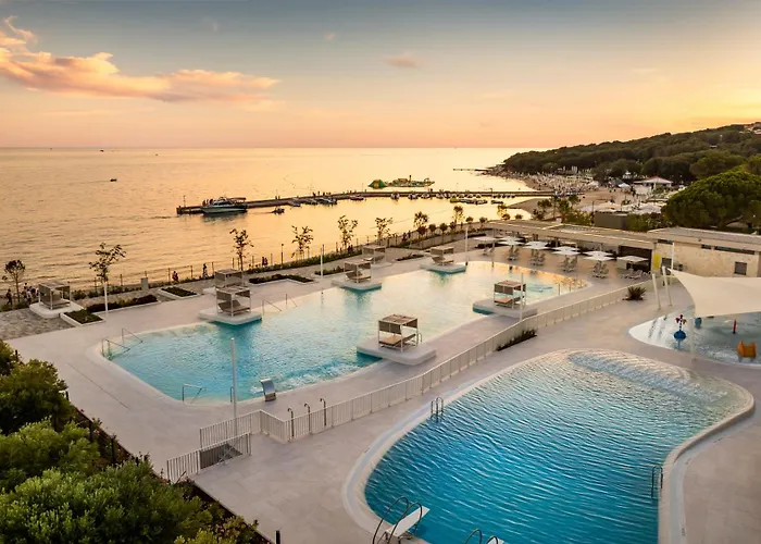 Maistra Amarin Pitches 4*