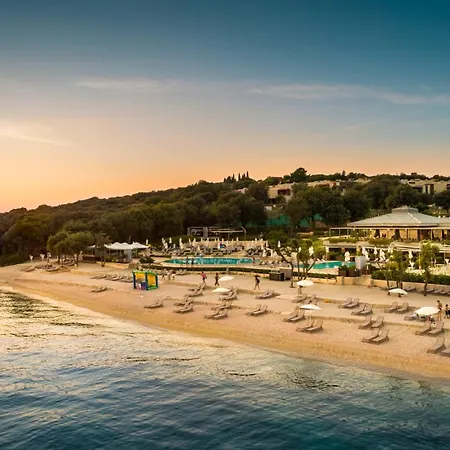 Maistra Amarin Pitches Kemping 4*